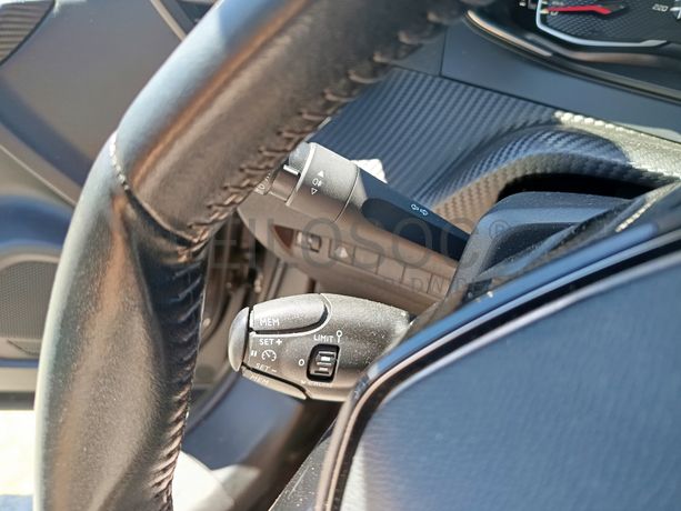 Peugeot 2008 · Ano 2020