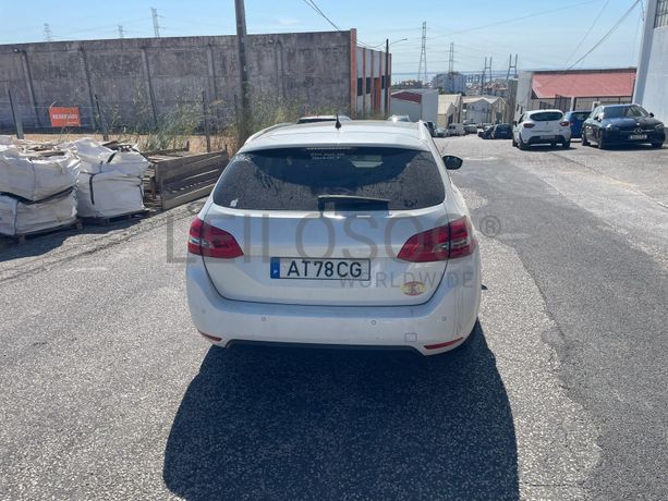 Peugeot 308 · Ano 2017