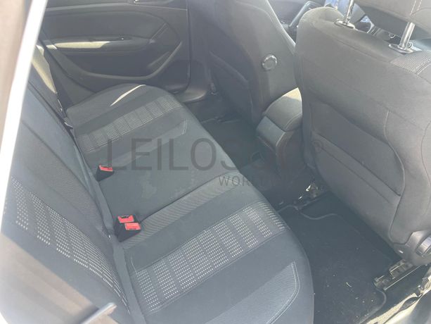 Peugeot 308 · Ano 2017