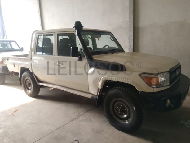 TOYOTA	LC PICK-UP
