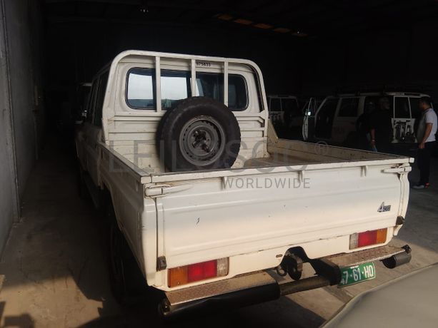 TOYOTA	LC PICK-UP