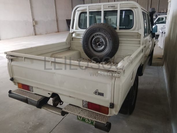 TOYOTA	LC PICK-UP