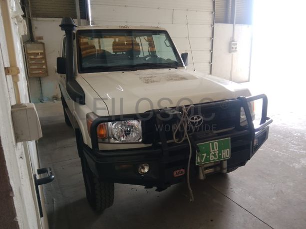 TOYOTA	LC PICK-UP