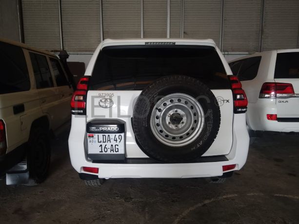 TOYOTA	PRADO 