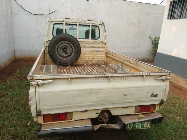 TOYOTA	LC PICK-UP