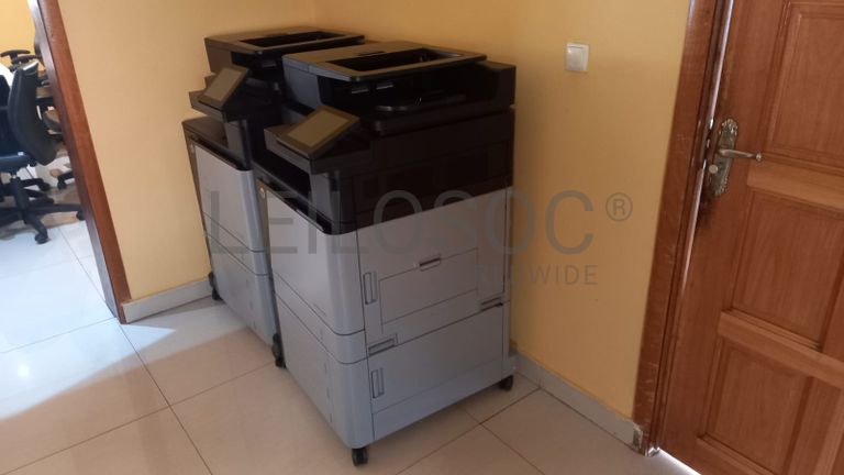 Mobiliário e Informática