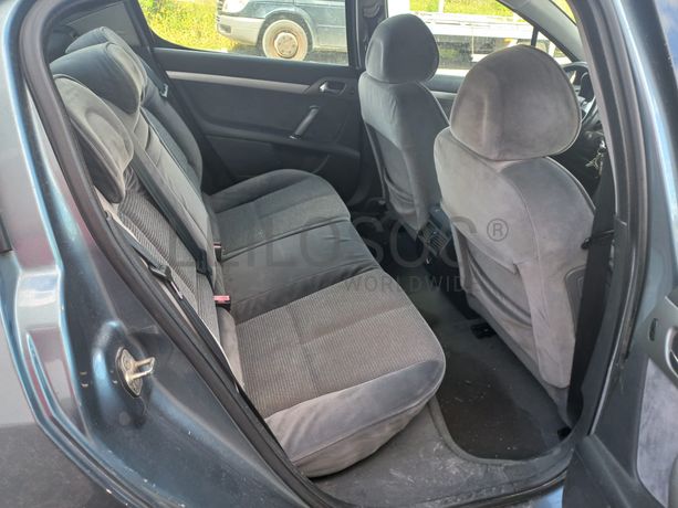 Peugeot 407 · Ano 2004