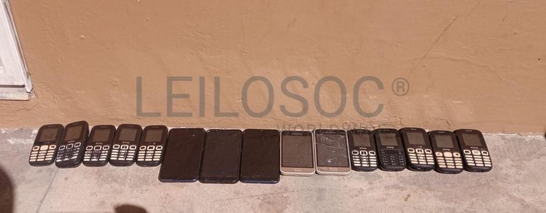 Telefones 