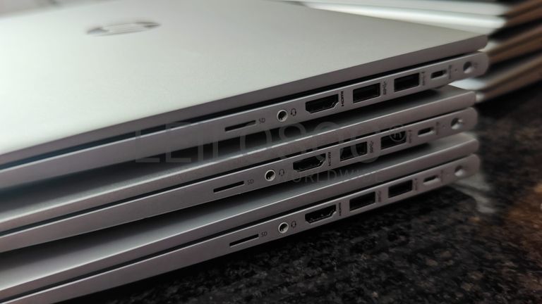 Portátil HP 440