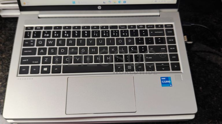 Portátil HP 440