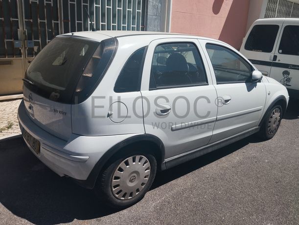 Opel Corsa 1.3 CDT · Ano 2006