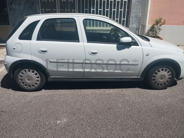Opel Corsa 1.3 CDT · Ano 2006
