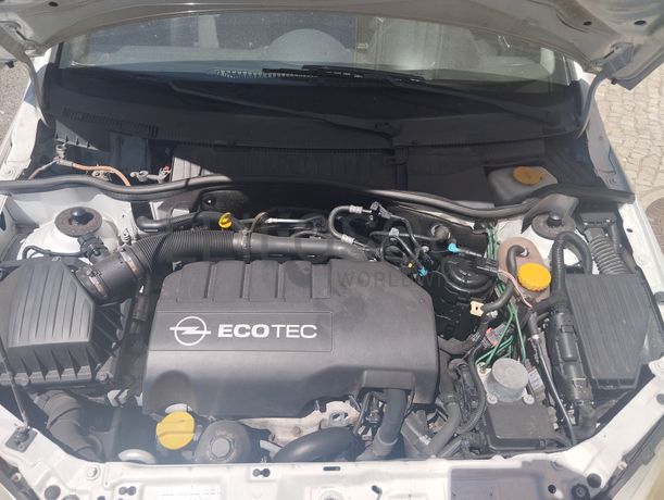 Opel Corsa 1.3 CDT · Ano 2006