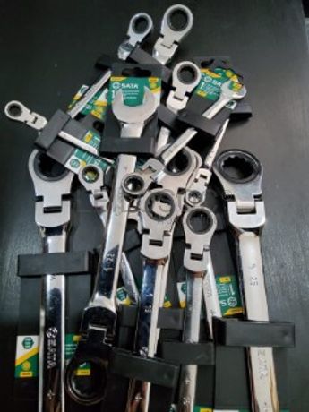 CONJUNTO DE 15 CHAVES BOCA/LUNETA C/ ROQUETE DE CABEÇA FLEXÍVEL