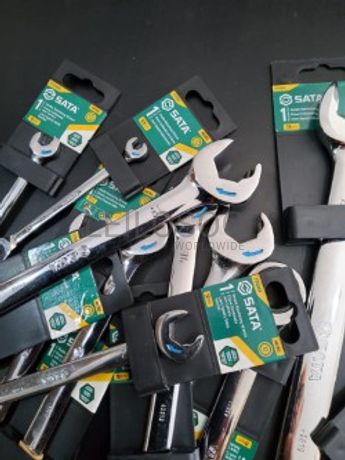 CONJUNTO DE 12 CHAVES COM ROQUETE NA BOCA E NA LUNETA