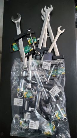 CONJUNTO DE 16 CHAVES REVERSÍVEIS COMBINADAS BOCA / LUNETA C/ ROQUETE