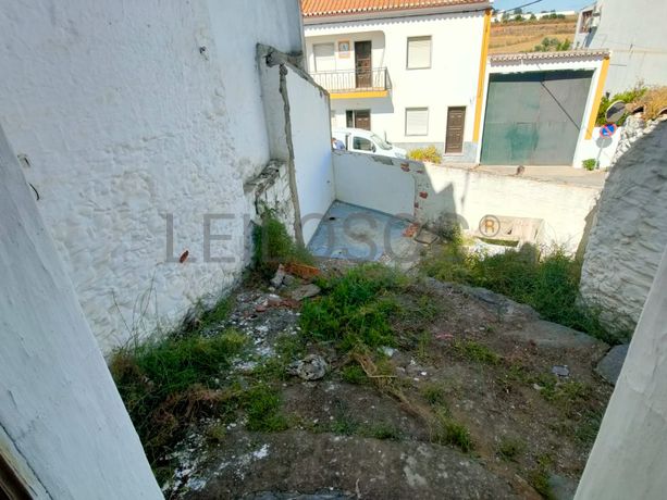 Moradia V3 · Moura