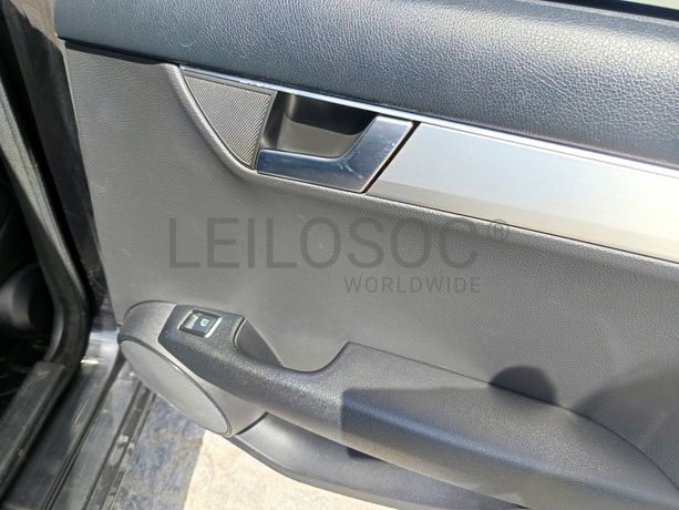 Mercedes-Benz C200 CDI · Ano 2014