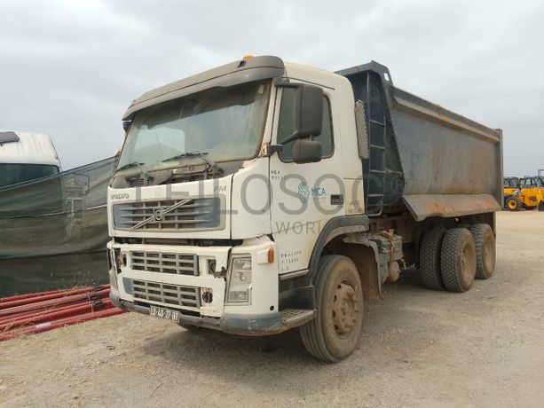 Camião Basculante Volvo FM 400