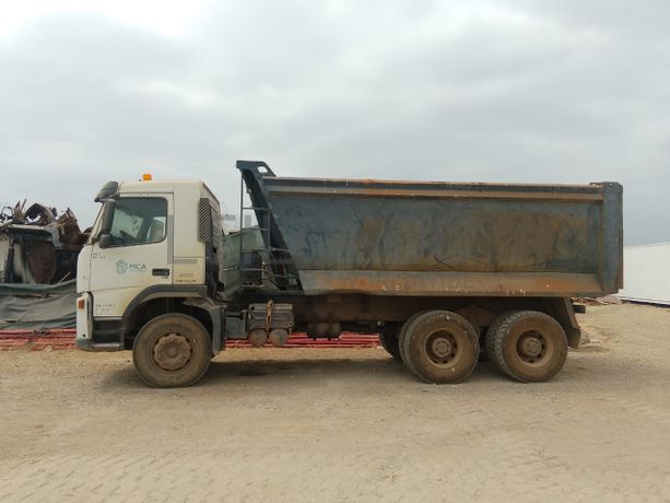 Camião Basculante Volvo FM 400