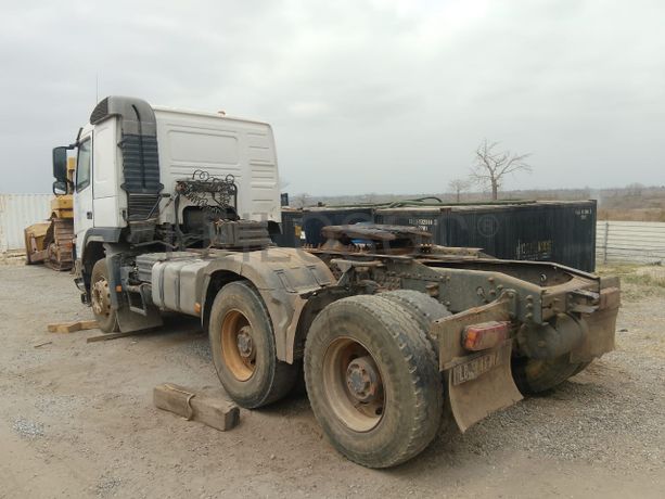 Camião Tractor Volvo FM 440