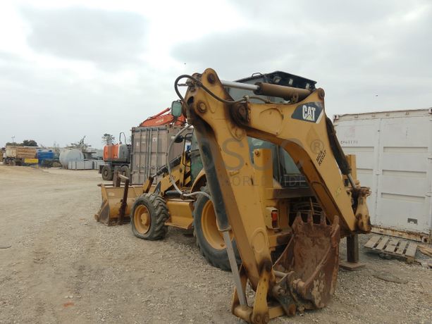 Retroescavadora Caterpillar 428E