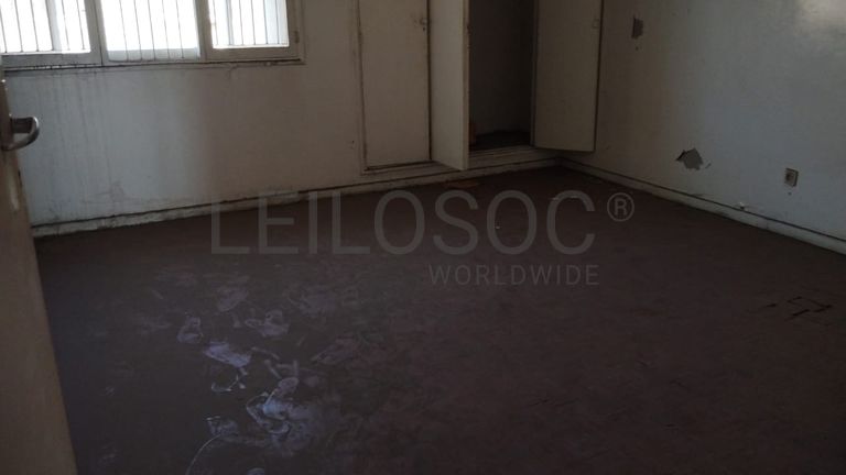 Apartamento T3 em edifício de quatro pisos