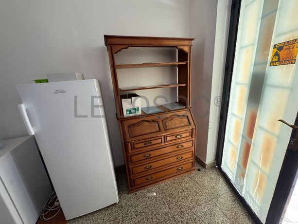 Mobiliário · Material Informático · Eletrodomésticos · Relógios
