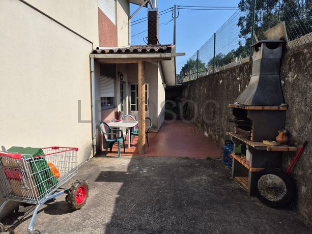 Moradia V4 · Vila de Cucujães, Oliveira de Azeméis