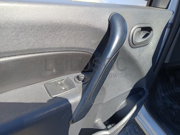 Renault Kangoo · Ano 2015