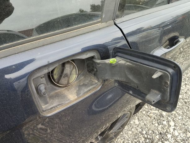 BMW 318d · Ano 2008