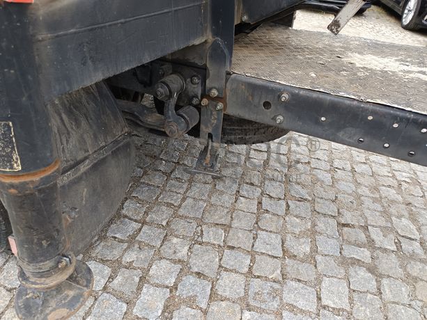 Nissan Cabstar Com Plataforma Elevatória · Ano 2007