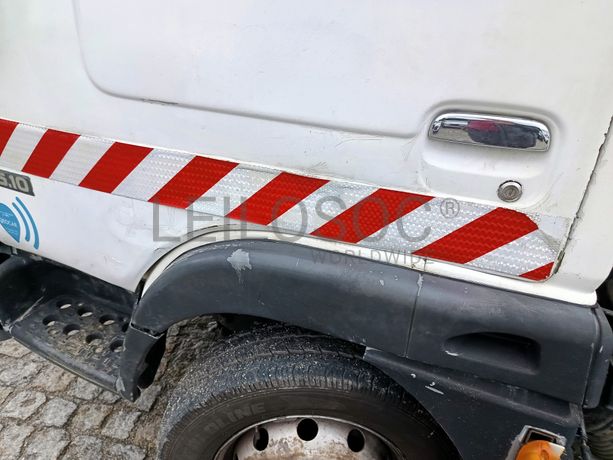 Nissan Cabstar Com Plataforma Elevatória · Ano 2007