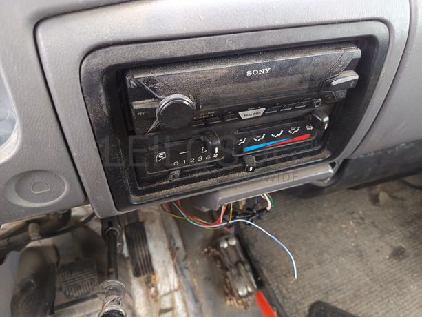 Nissan Cabstar Com Plataforma Elevatória · Ano 2007