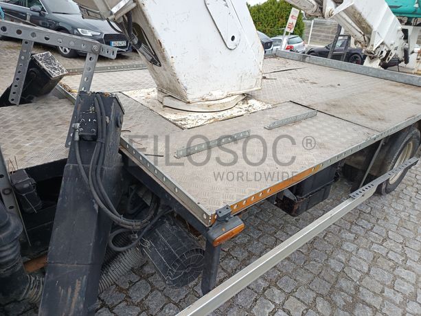 Nissan Cabstar Com Plataforma Elevatória · Ano 2007