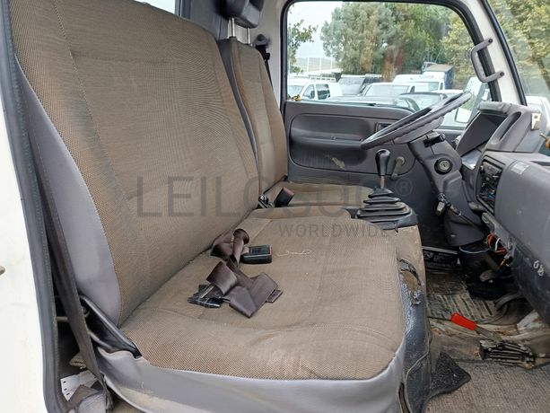 Nissan Cabstar Com Plataforma Elevatória · Ano 2007