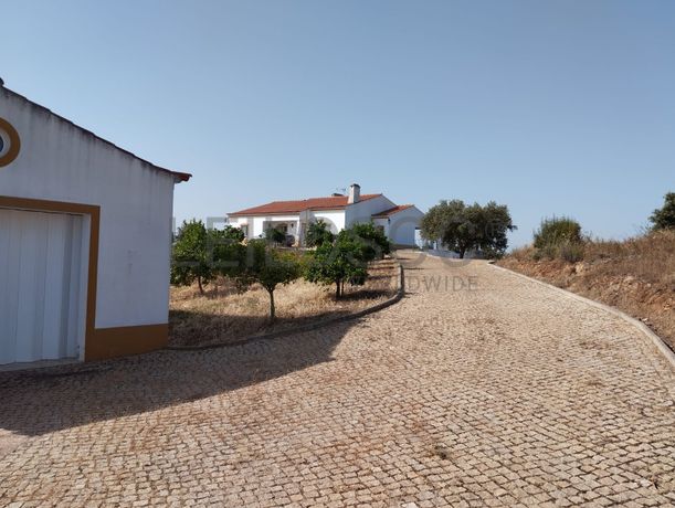 Monte Novo de Valvaqueiros · Santiago Maior, Alandroal