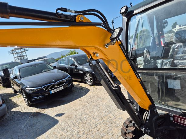 Mini Giratória Infront YFE20 · Ano 2023 