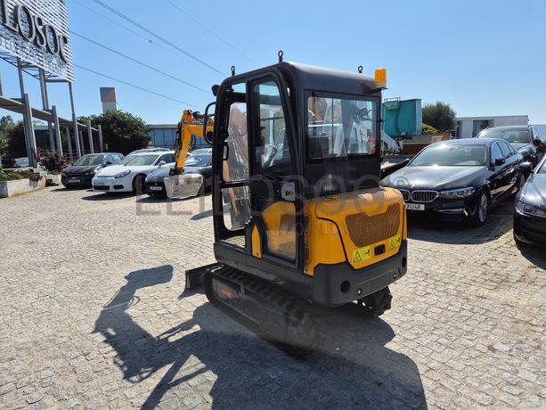Mini Giratória Infront YFE20 · Ano 2023 