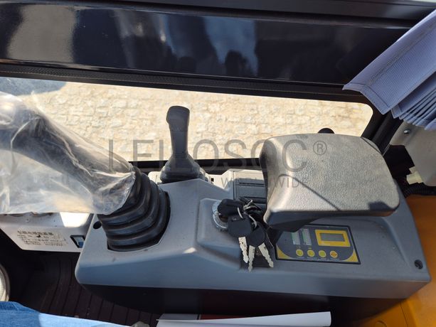 Mini Giratória Infront YFE20 · Ano 2023 