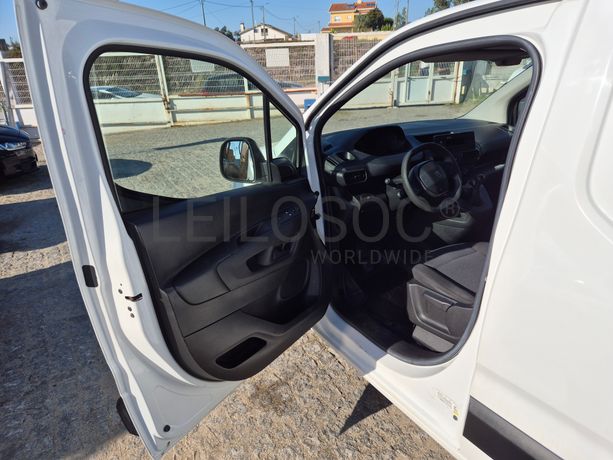 Peugeot Partner 1.5 Blue HDI XL · Ano 2020
