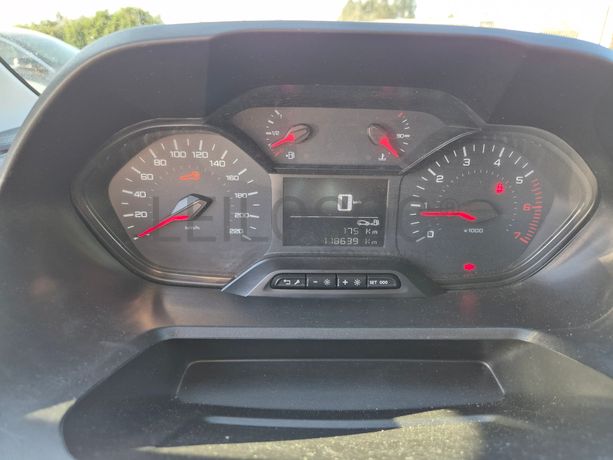 Peugeot Partner 1.5 Blue HDI XL · Ano 2020