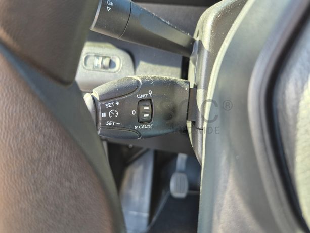 Peugeot Partner 1.5 Blue HDI XL · Ano 2020