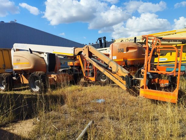 Plataforma Elevatória - JLG/600AJ