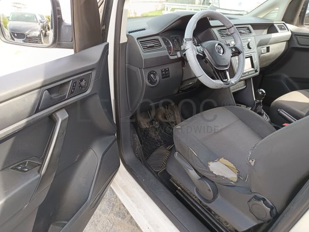 Volkswagen Caddy · Ano 2016