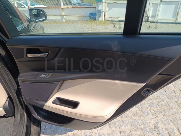 Jaguar XE · Ano 2016