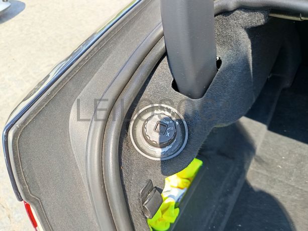 Jaguar XE · Ano 2016