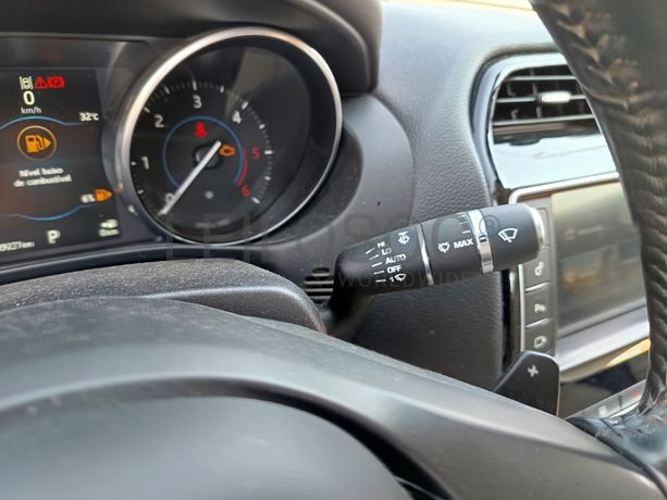 Jaguar XE · Ano 2016