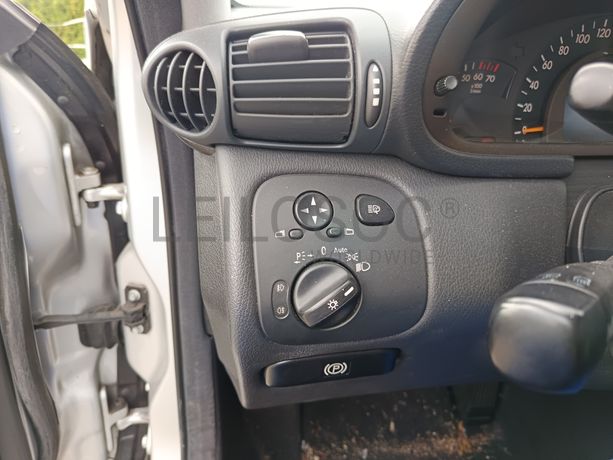 Mercedes-Benz C200 Kompressor · Ano 2000