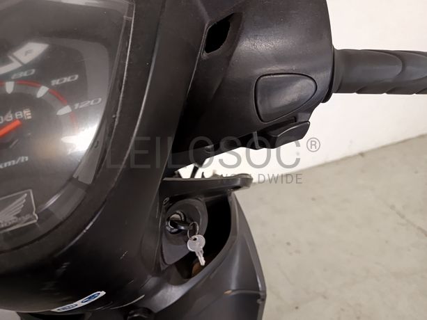 HONDA Vision NSC 110 · Ano 2013